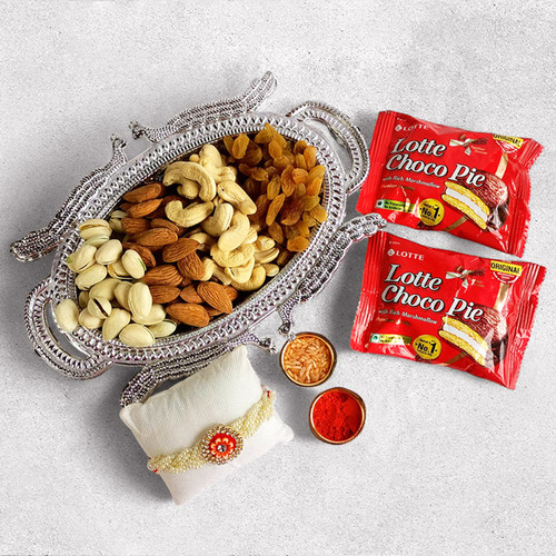 Rakhi with Choco Pie and Nuts Combo