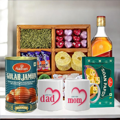 Johnnie Walker Whisky, Sweets & Dry Nuts Gift Hamper