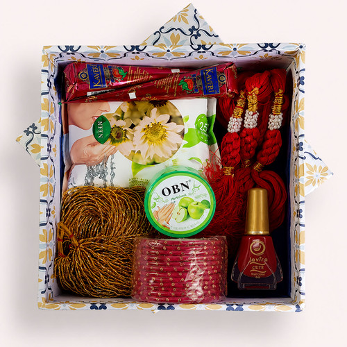 Women's Beauty and Essential Gift Box