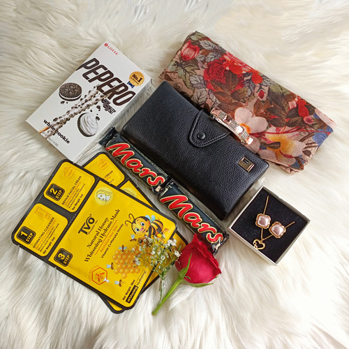 Accessories Combine with Chocolate & Rose for Mom