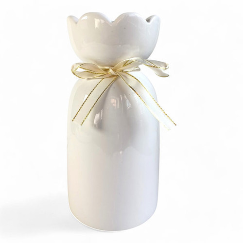 White Floral Vase with Custom Name Print – Unique and Elegant Gift