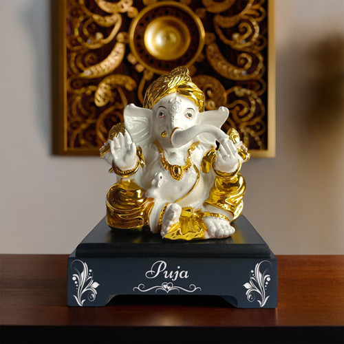 Divine Gift: Custom Ganesh Statue with Name
