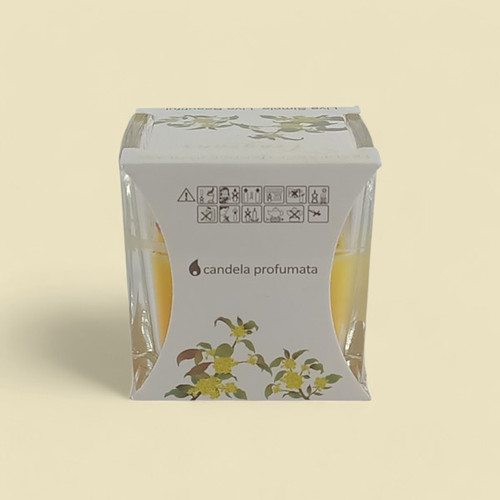 Yellow Aura: An Aromatic Candle in Glass Yellow Aura: An Aromatic Candle in Glass