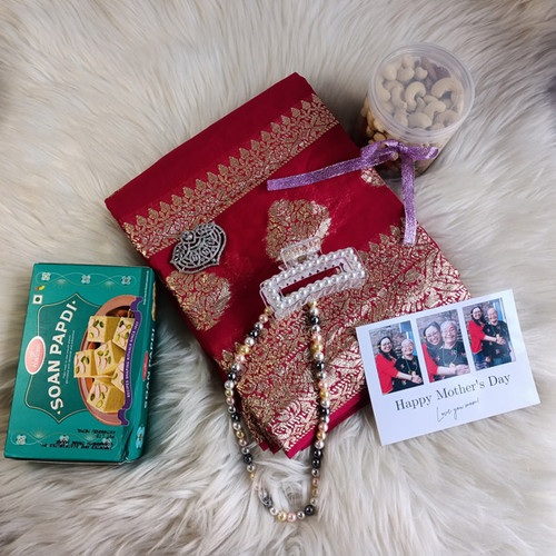 Customize Greeting Card with Saree Combo for Mom
