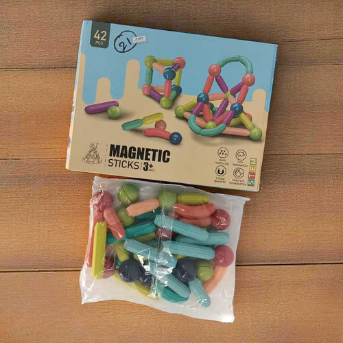 Magnetic Puzzle Stick Set – 42 Colorful Pieces