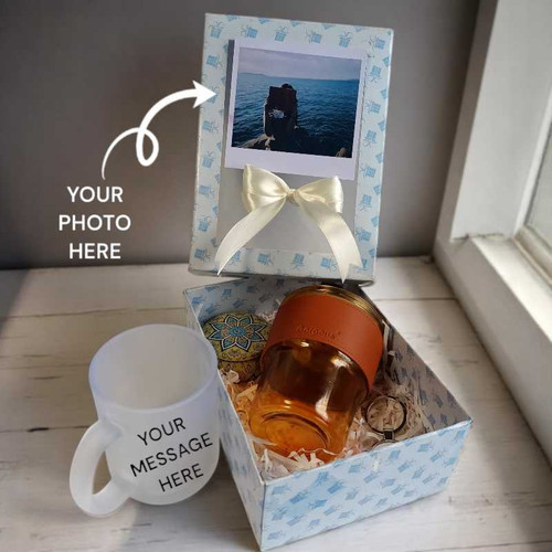 Personalized Elegance – Premium Gift Box with Candle & Keepsakes