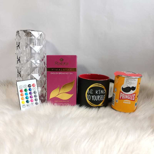 Table Lamp with Pringles, Rakura Tea & Mug Gift Combo