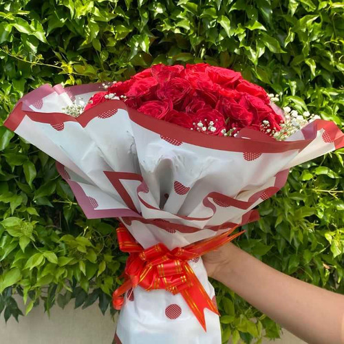 50 Long Stemmed Fresh Red Roses Bouquet Giftmandu