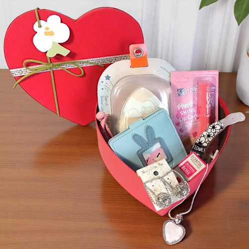 Accessories & Self-Care Essentials Gift Hamper