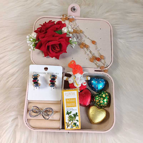 Stylish Accessories And Aromatic Gift Combo in Jewellery Box