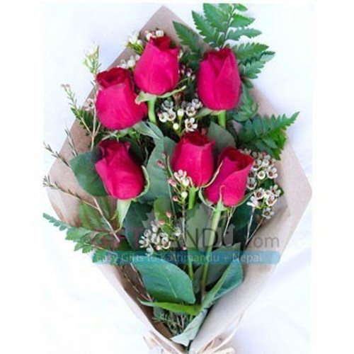 Assortment of fresh seasonally available 'A' grade fruits (including apple, pomegranate, naaspati pears, mausambi etc.) Weight: 3kg plus guaranteed Fresh fruits GUARANTEED Impressively gift wrapped in a strong Dhankute round shape bamboo round basket