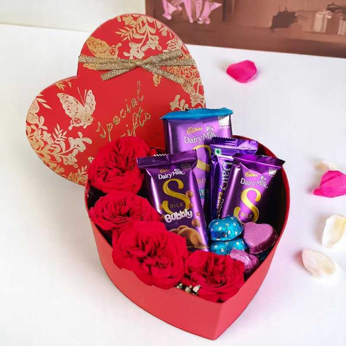 Romantic Red Heart Box of Roses & Chocolates