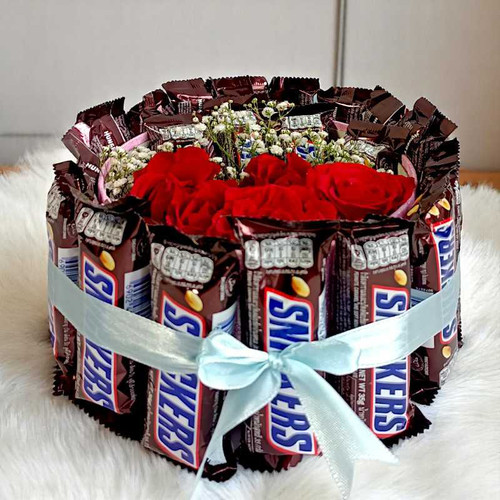 Sweet Roses And Snickers Love Box