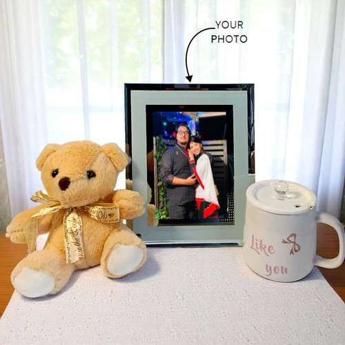 Charming Keepsake Gift – Teddy, Crystal Frame And Mug