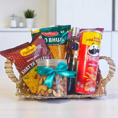 Luxury Gift Basket with Vodka And Savory Treats