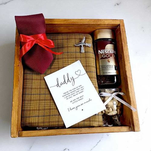 Elegant Gift Box for Dad – Style, Taste AndTradition NKS-887