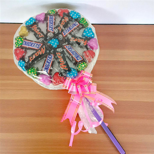 Snickers, Mars & Gourmet Chocolate Gift Combo