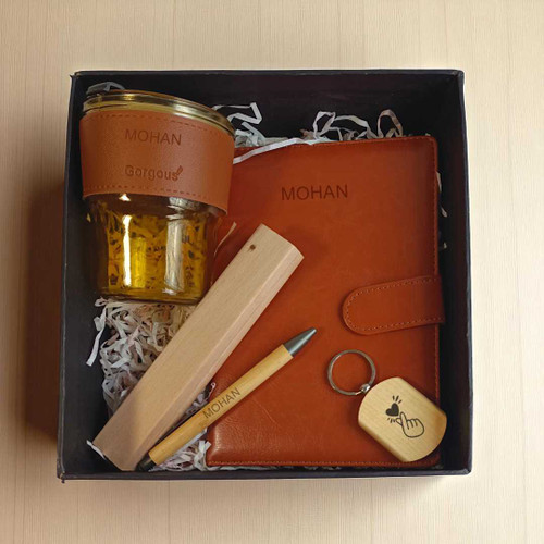Personalized Gift Box with Glass Sipper & Keyring JNK-4047