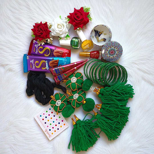 Shrawan Essentials Hamper – Accessories & Treats NKS-1046