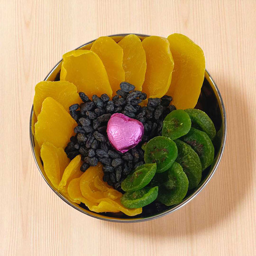 Dry Fruits: Mango, Kiwi & Black Kismis in a Bowl JNK-4107