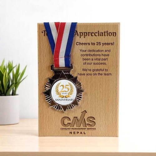 Token of Appreciation: Silver Medal & Wooden Board Small Size JNK-4205