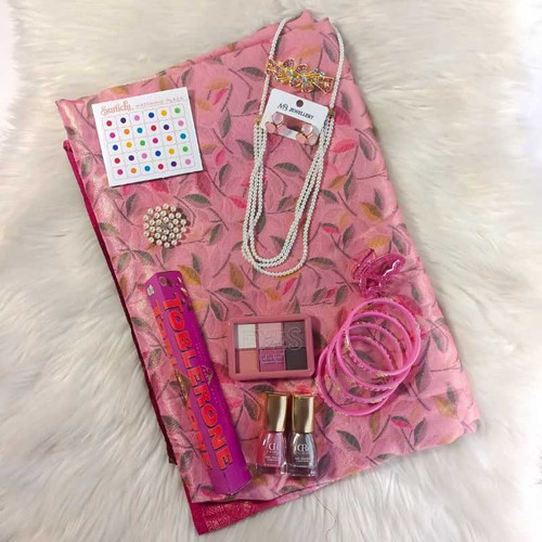 Kanjivaram Silk Saree & Beauty Accessories Gift Combo JNK-4256