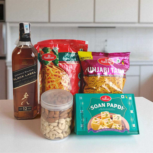 Elegant Delight Gift Hamper with Johnnie Walker & Snacks NKS-1216