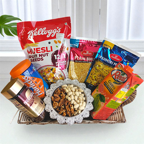 Snacks Gift Basket with Dry Nuts & Real Juice