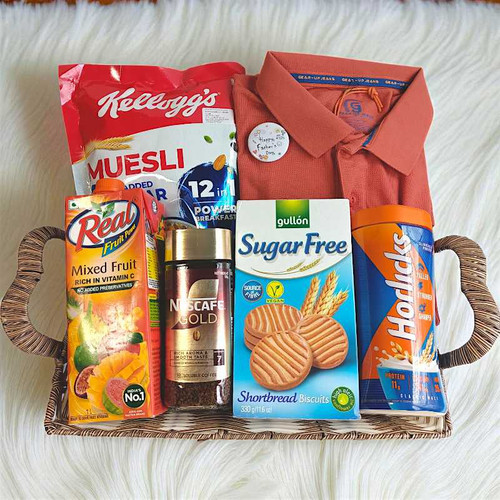 Elegant Gift Basket for Father’s Day With Snacks SK-605