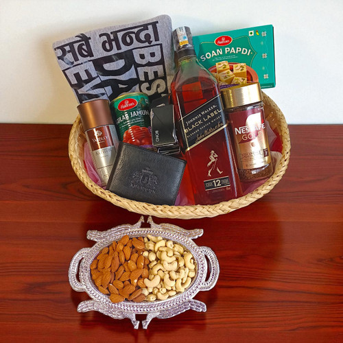 Dad Gift: Luxury Gift Basket with T-Shirt  & Dry Nuts