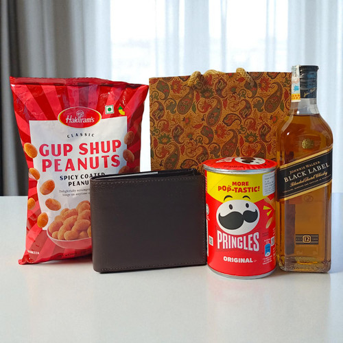 Black Label 200ml, Snacks & Wallet Gift Combo