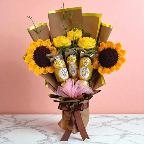 Handmade Flowers with Ferrero Rocher in Bouquet JSR-457