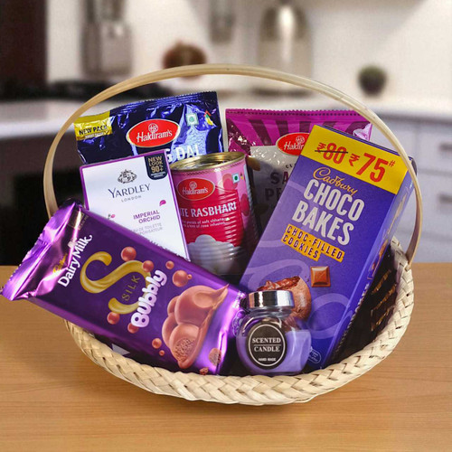 Food Combo Basket For Happy Moments BPL-109