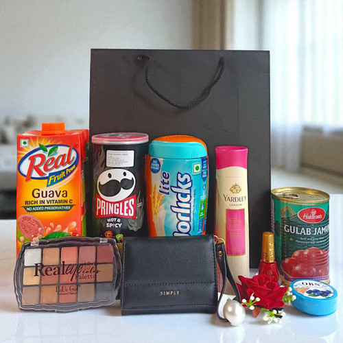 Delight Food and Accesories Gift Hamper For Her BPL-114