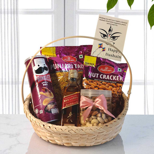 Dashain Special Mini Red Label Whisky and Delight Food Combo Basket BPL-151 Dashain Special Mini Red Label Whisky and Delight Food Combo Basket BPL-151