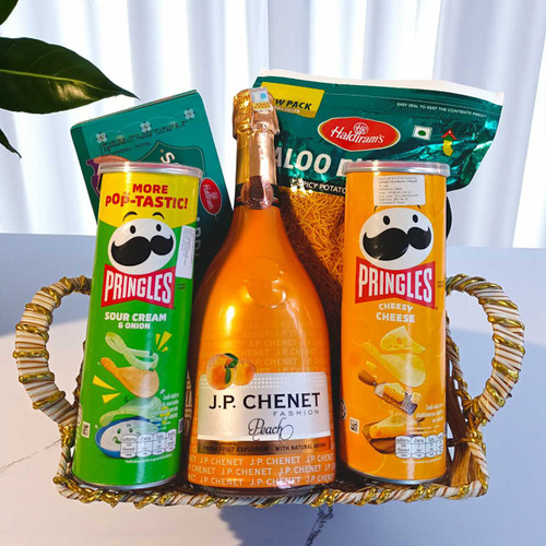 JP Chenet Sparkling Wine 750ml and Delight Snacks Pack BPL-442