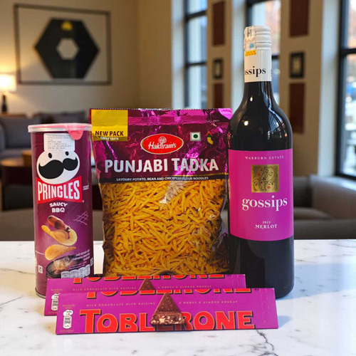 Wine 750ml with Snacks & Toblerone Chocolates JNK-4853 Wine 750ml with Snacks & Toblerone Chocolates JNK-4853