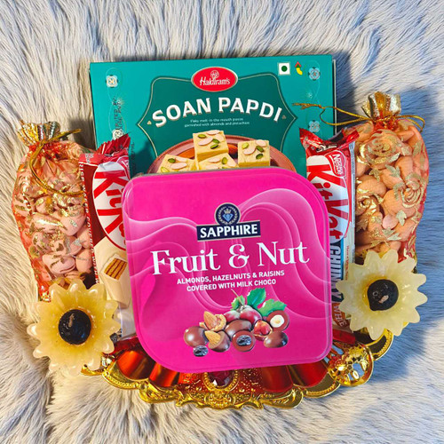 Festival Gift Tray with Dry Nuts & Sweets JNK-4873
