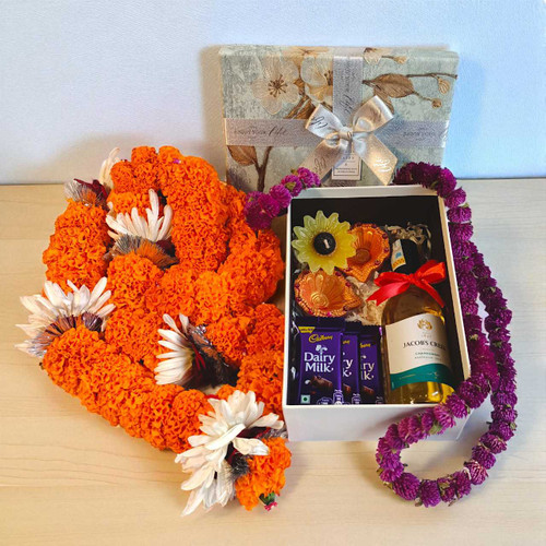 Bhaitika Festive Box – Wine, Candle & Chocolates SPM-45