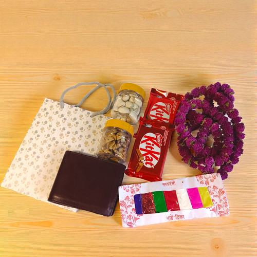 Bhaitika Gift Bag with Mala Sweets, Drynuts and Wallet Combo