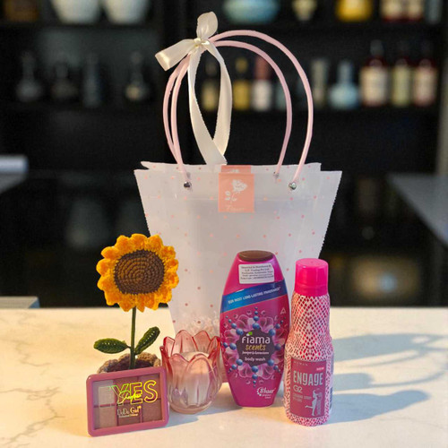 Crochet & Fragrance Gift Set for Her JNK-5011
