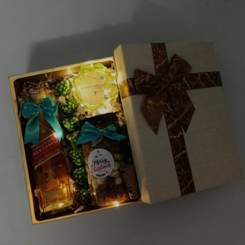 Christmas Glow Whisky Gift Box – With Dry Nuts & Festive Lights JSR-606