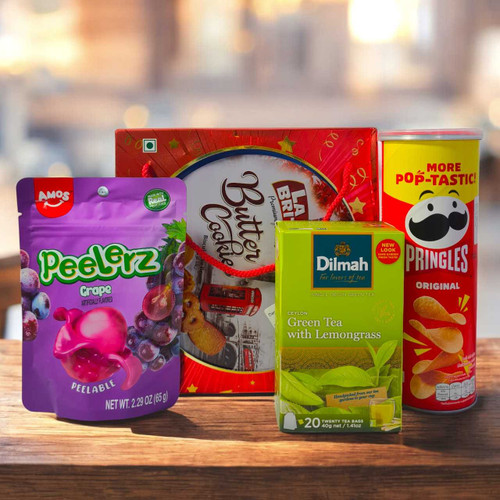 Delightful Treats Set: Savory & Sweet Snacks with Green Tea SK-1454