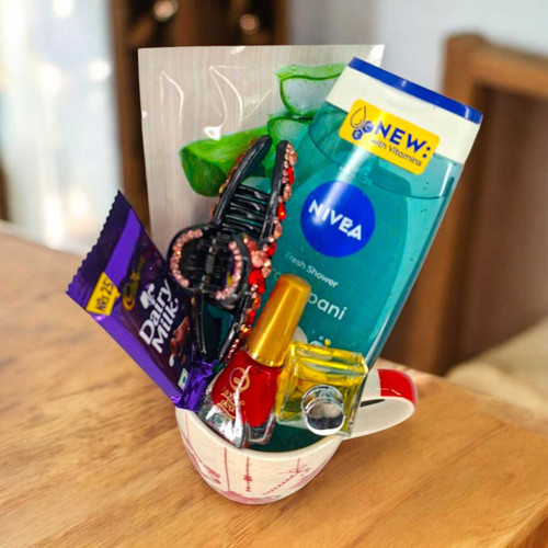 Christmas Beauty & Self-Care Hamper with Festive Mug For Her SK-1484