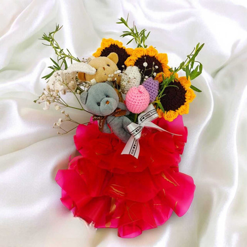 Teddy Keyring with Charming Crochet Flowers JNK-5998