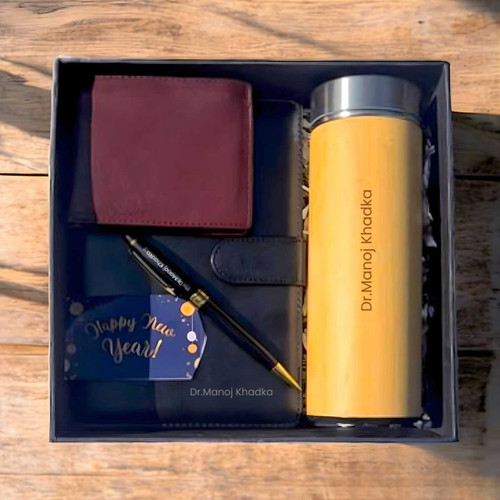 New Year Everyday Essentials Gift Box for Him JNK-6074