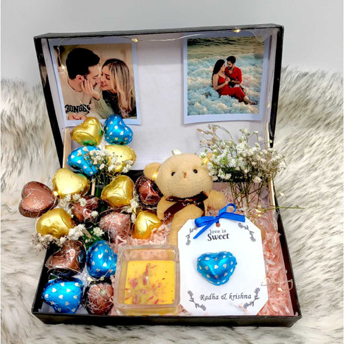 Personalized Gift Box with LED Lights & Chocolates JNK-6104