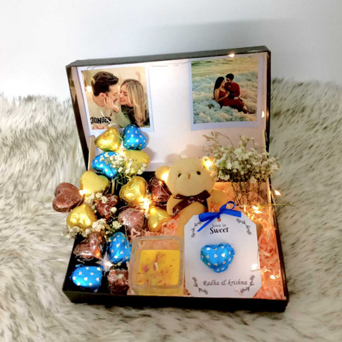 Personalized Gift Box with LED Lights & Chocolates JNK-6104