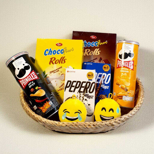 Fun & Crunchy Snacks Gift Basket JNK-6260
