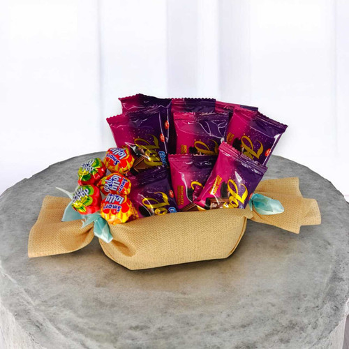 Sweet Treats Delight : Chocolate & Lollipo In Candy Bouquet Gift Set SK-1552